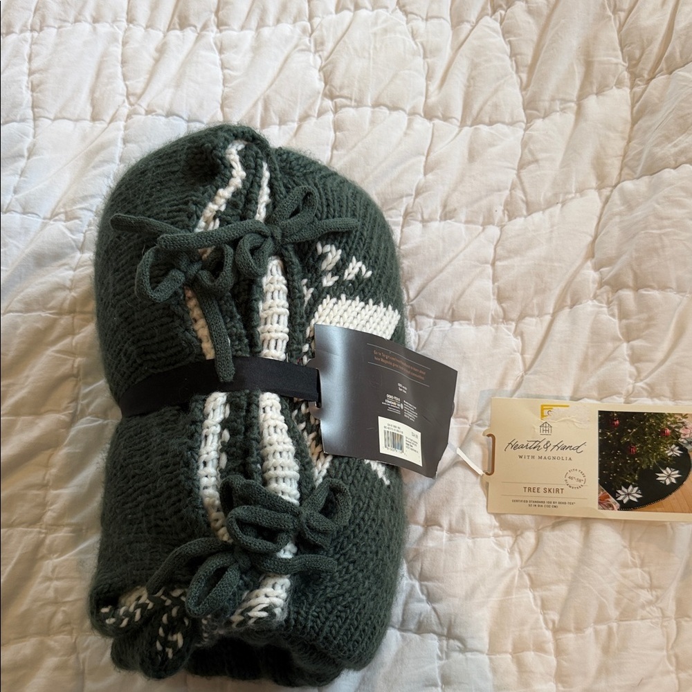 Hearth & Hand Dark Green Knit Tree Skirt